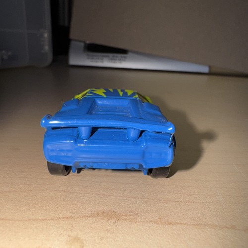 Vintage Matchbox Lamborghini Countach L P 500 S 1985 Yellow/Blue - Picture 3 of 6