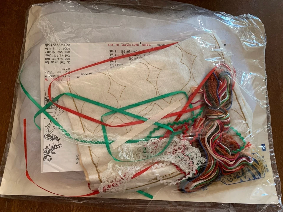 Creative Circle Christmas Country Angels Set Of 5 Felt Ornaments Kit #2906 NEW - Image 3 of 3