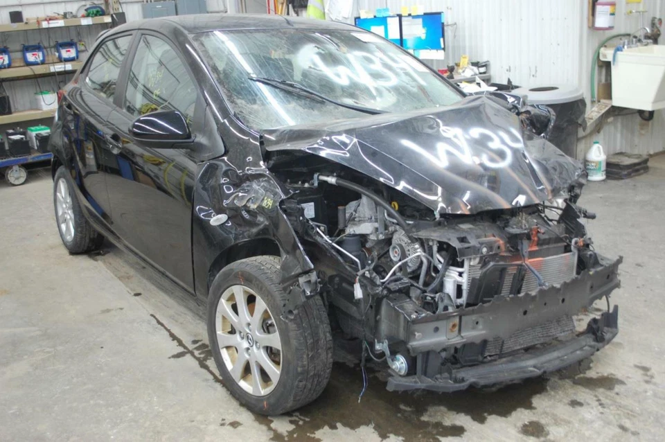 2013 MAZDA 2 BCM ECU DR6167560  - Изображение 2 из 4