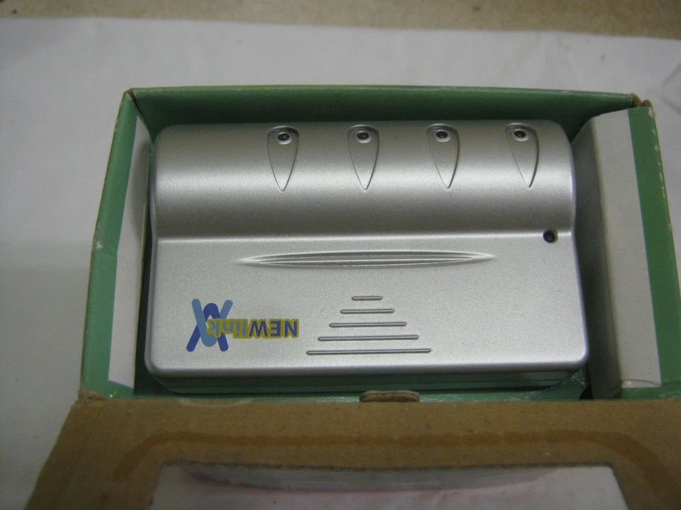 NEWLINK USB 2.0 alta velocidad 4 puertos concentrador usb Foto 2 de 3