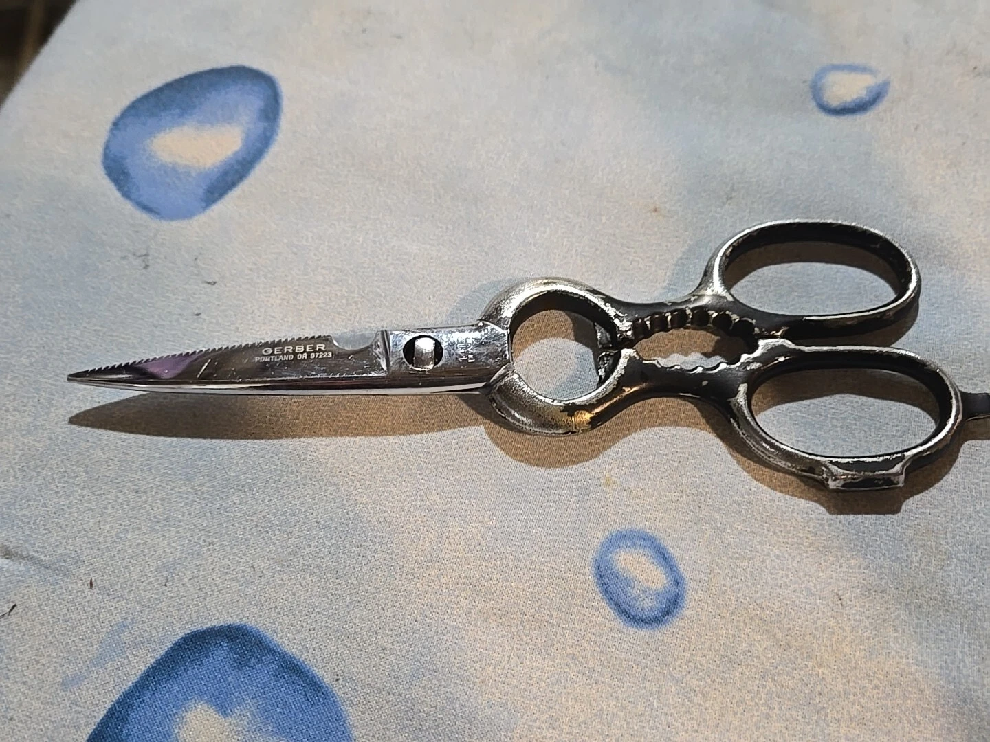 Vintage GERBER 1416 Kitchen Shears Black Handle - Good Vintage Cond - Brazil
Opens in a new window o