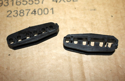 GENUINE BMW E30 E28 E34 E24 E23 E32 E31 BRAKE PIPE BRACKET 6-PIPE MOUNT 2PCS OEM