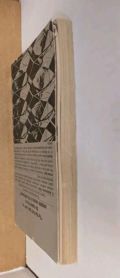 I Seem to Be a Verb by R Buckminster Fuller 1970 Bantam Books 1st Edition PaperB - Image 4 of 4