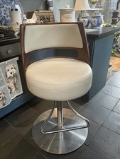 Bar stools with hydraulics heavy duty3 available - 2 black, 1 cream