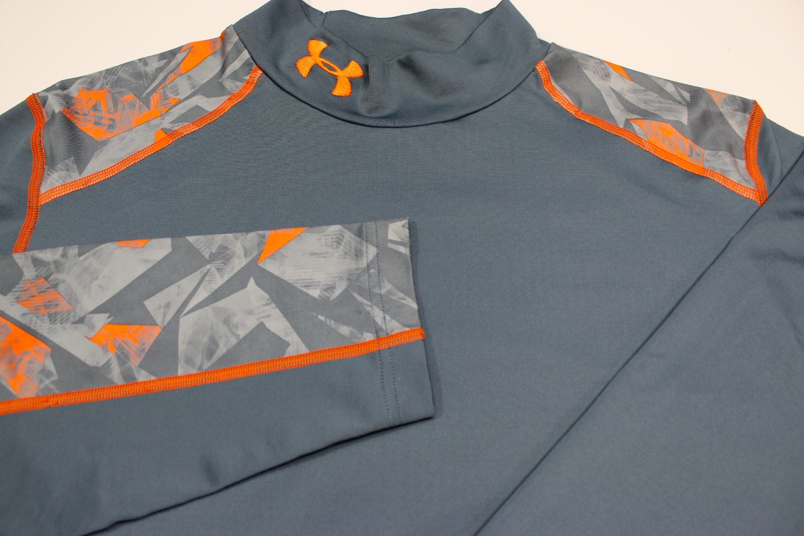 UNDER ARMOUR FITTED COLD GEAR LONG SLEEVE SHIRT--2XL--PERFECT QUALITY ...