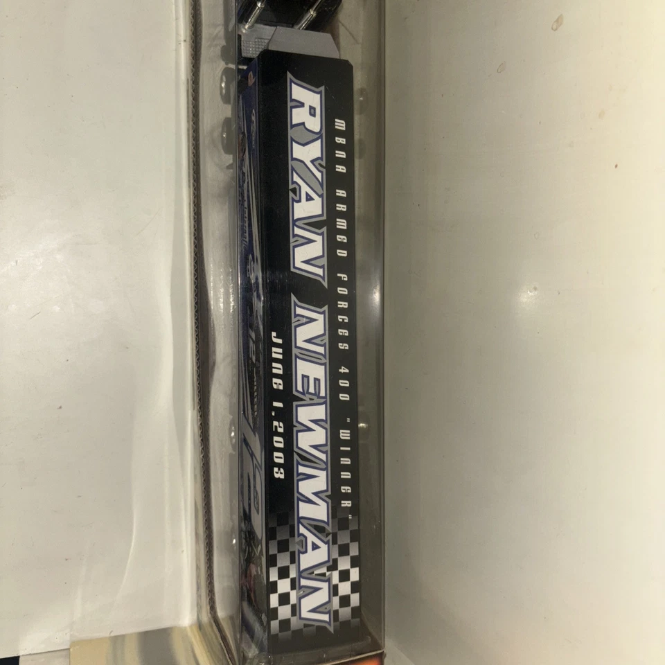 Ryan Newman Hot Wheels Victory Lane Transporter 2003 edición limitada fundido a presión Foto 2 de 3