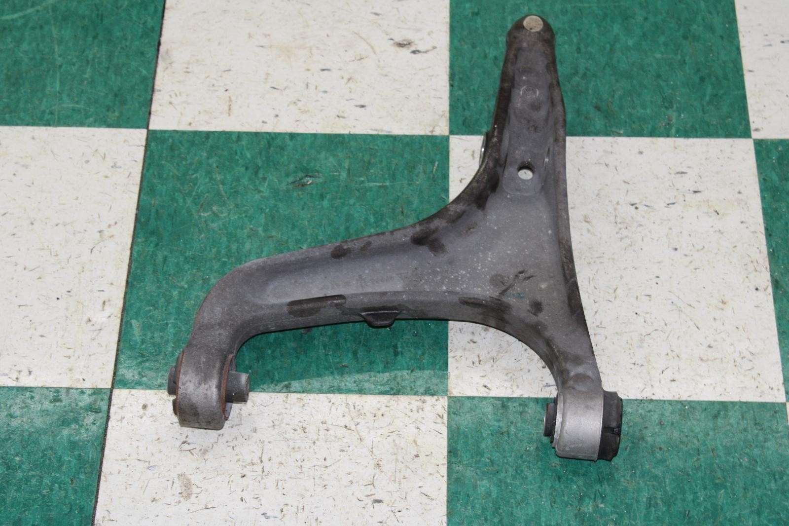 Maserati Ghibli 2014-2017 Front Right Lower Control arm