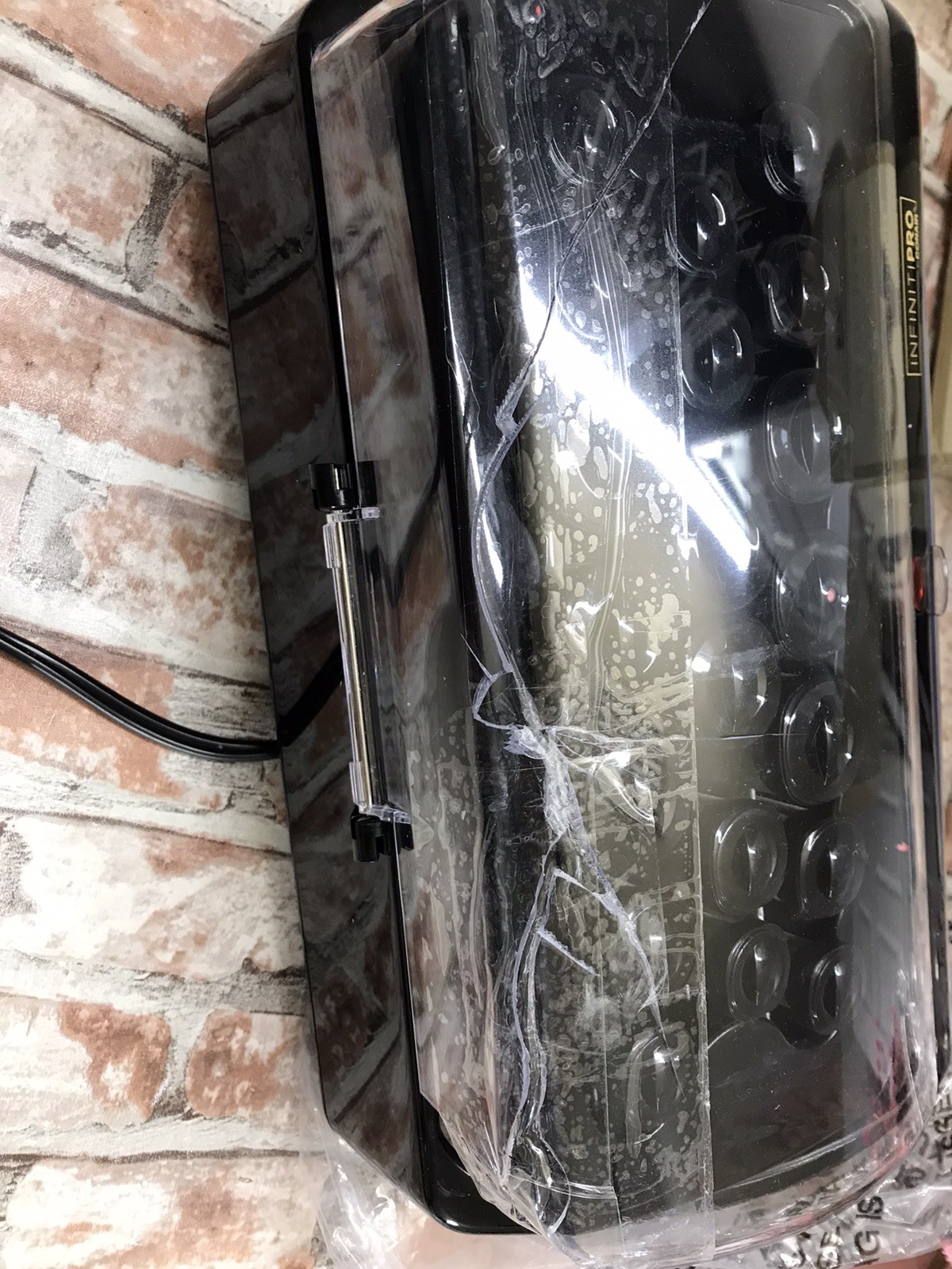 Conair Infiniti Pro 20 Assorted Hot Rollers For Your Curles and Waves Open Box