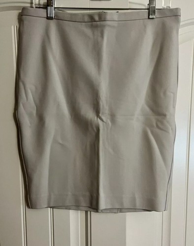 NEW Victoria’s Secret Beige Back Slit Back Zip Straight Skirt Size 14 $59 - Picture 6 of 6