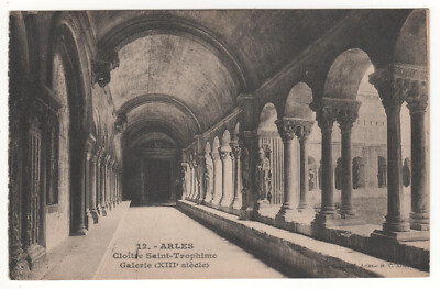 CPA 13 - ARLES : CLOÎTRE SAINT-TROPHIME (BOUCHES-du-RHÔNE) NON ÉCRITE