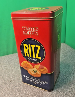 Vintage 1987 Limited Edition Nabisco 16 oz Ritz Crackers Tin Box with Lid