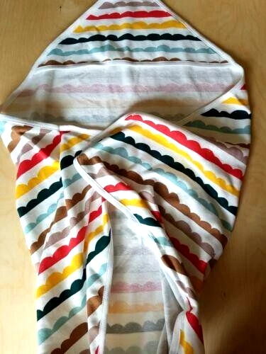 NWT HANNA ANDERSSON ORGANIC COLORFUL COTTON HOODED BABY TOWEL 29 X 29 $34
