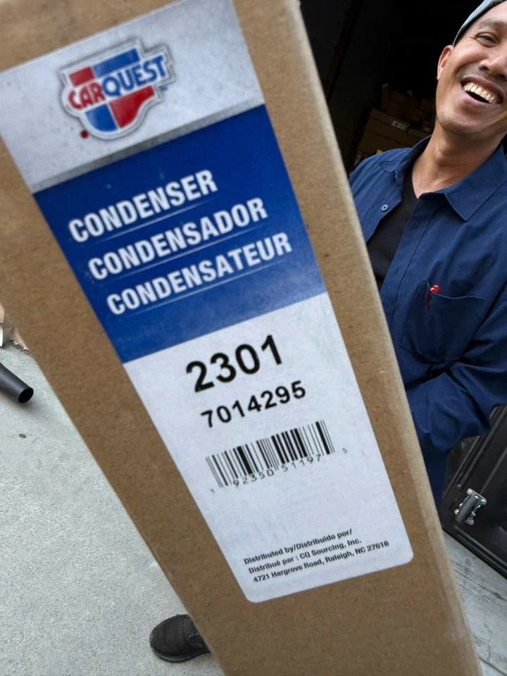 Condensador de aire acondicionado aire acondicionado para camioneta Chevrolet GMC SUV nuevo Foto 3 de 3