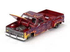 Chevrolet Silverado Dually on Fire V1 – Red 1:64 Scale Model - TSM KHMG127