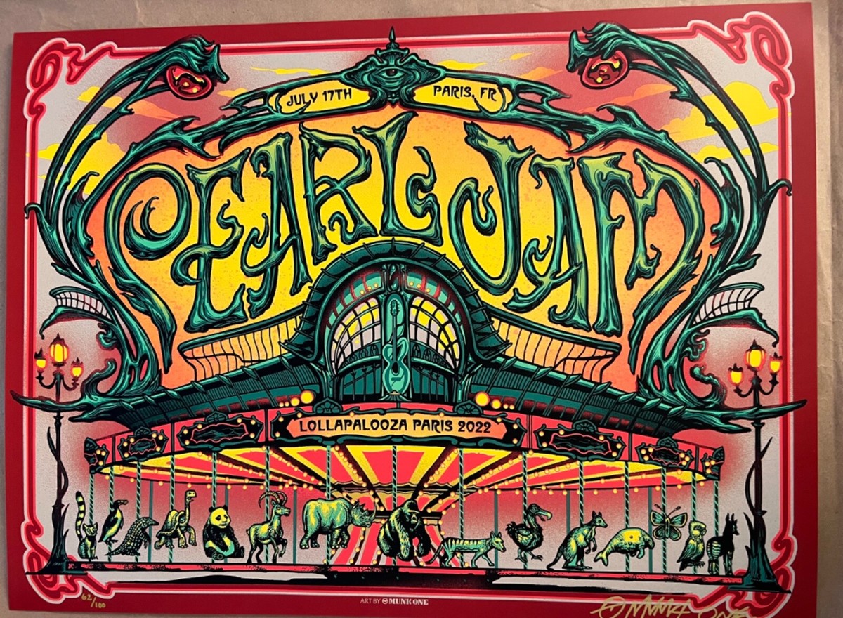 PEARL JAM POSTER AP PARIS LOLLAPALOOZA 2022 MUNK ONE SIGNED