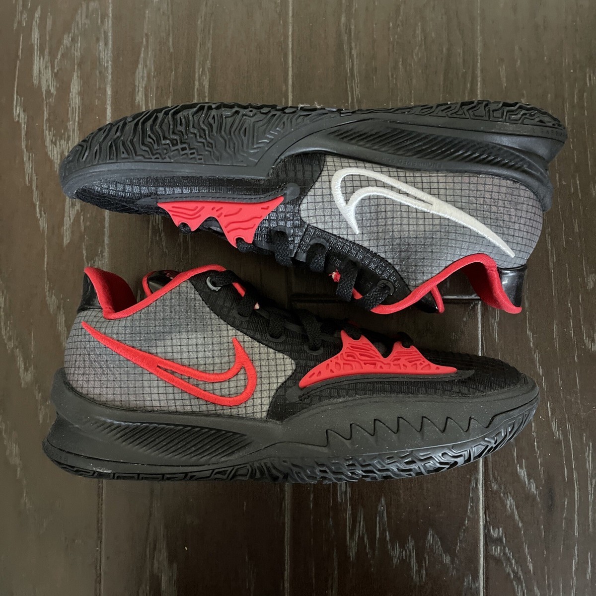 Size 8 - Nike Kyrie Low 4 Bred Black/White/University Red | eBay display picture 1