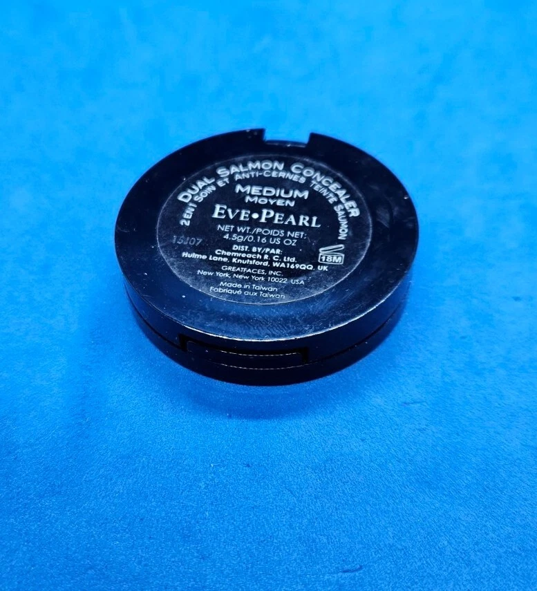 Corrector doble salmón Eve Pearl MEDIANO 0,16 oz/4,5 g Foto 4 de 4