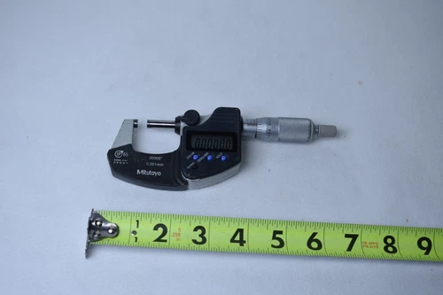 USED Mitutoyo 293-340 Coolant-Proof Digimatic Micrometer, 0-1"