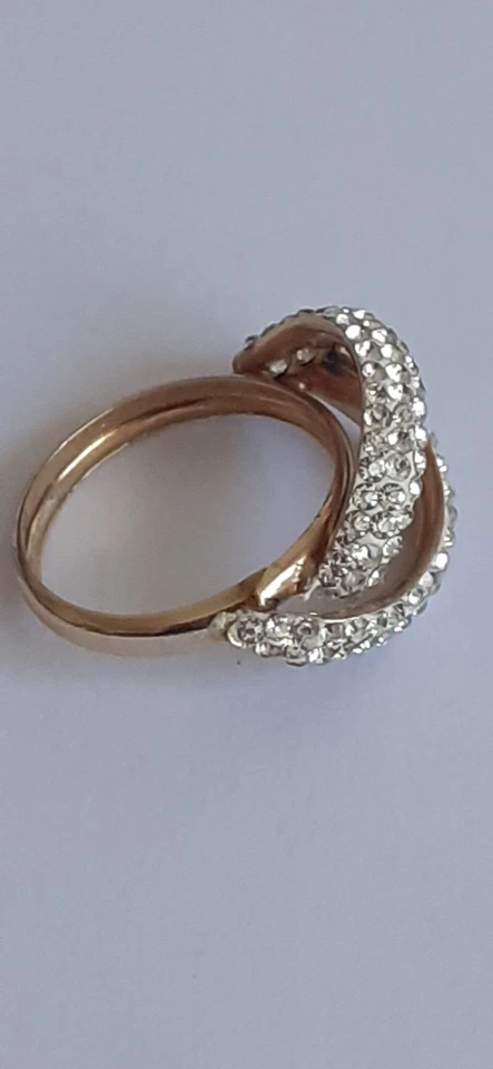 MAGNIFIQUE BAGUE EN OR JAUNE 14 CARATS AVEC ZIRCONIUM.  - Photo 4/4