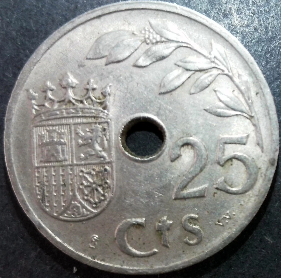 Espagne 25 Centimos 1937 II° ANNEE TRIOMPHALE GUERRE CIVILE FRANCO KM:753 - Photo 3/3