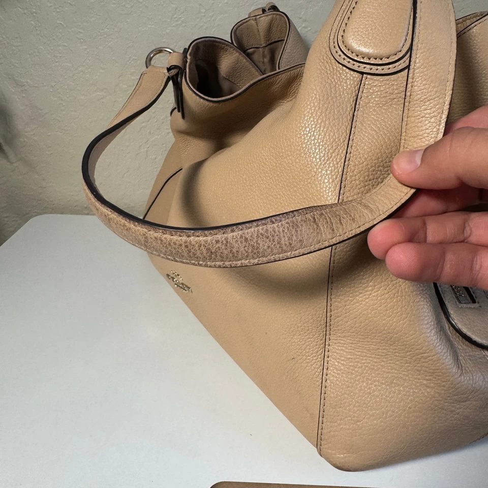 Bolso de hombro Coach Edie en cuero granulado marrón Foto 4 de 4