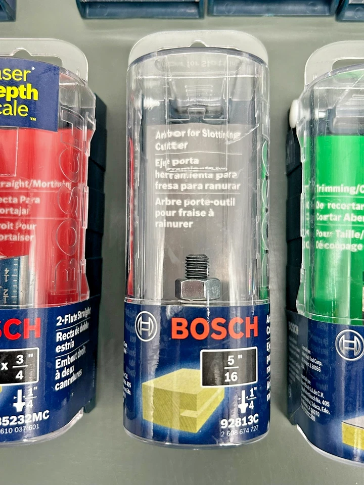 LOT of 31 NEW Bosch 1/4" Shank Carbide Router Bits - Straight Roundover Dovetail - Image 2 of 4