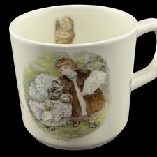 Collectible Wedgwood Child Mug Mrs Tiggy-Winkle Beatrix Potter England 3