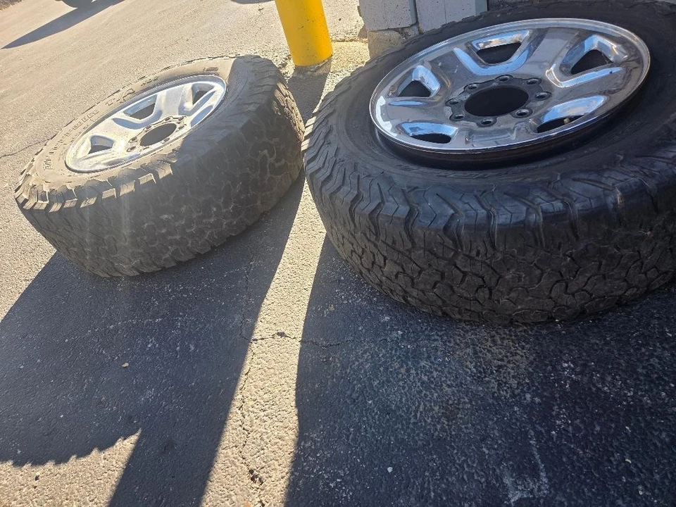 2014 13-18 Ram 2500 OEM Wheel Rim Tire 4 SET 18"  275/70R/18 - Image 2 of 3