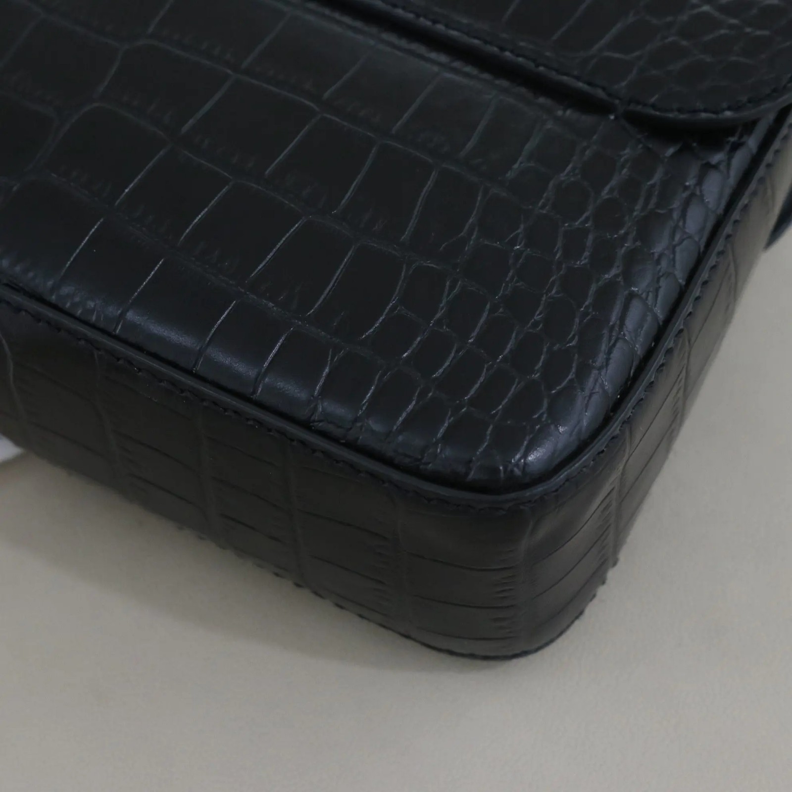 Authentic Edgy Givenchy Croc-Effect Crossbody Bag… - image 10