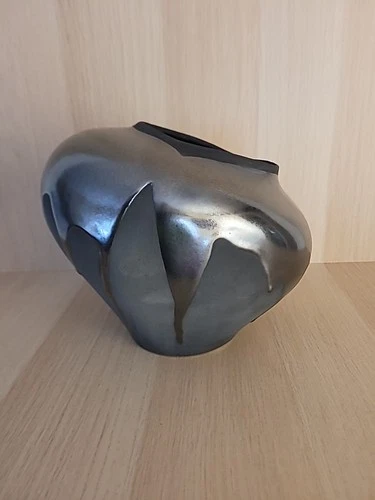 Vintage Haegar Black Volcanic Lava Vase Raku Drip Glaze 1989 #4412 Tilted Oval