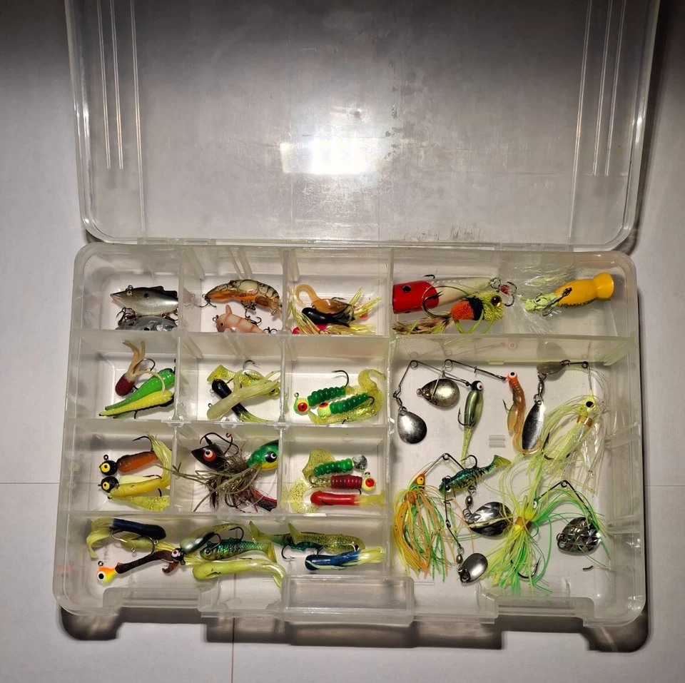 bolsa aparejos de pesca con cajas Foto 2 de 4