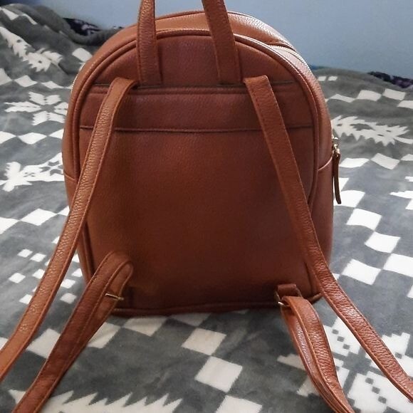 Primark Adjustable Straps Single Outer Zip Pocket… - image 2