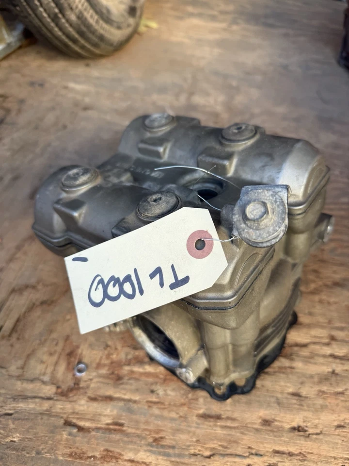 1999 SUZUKI TL1000R MOTOR TRASEIRO CABEÇA DE CILINDRO EXTREMIDADE SUPERIOR CAMS PONTES - Imagem 3 de 4