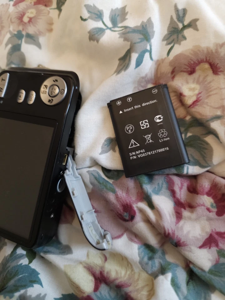 Fujifilm FinePix JV200, photo 4 of 5