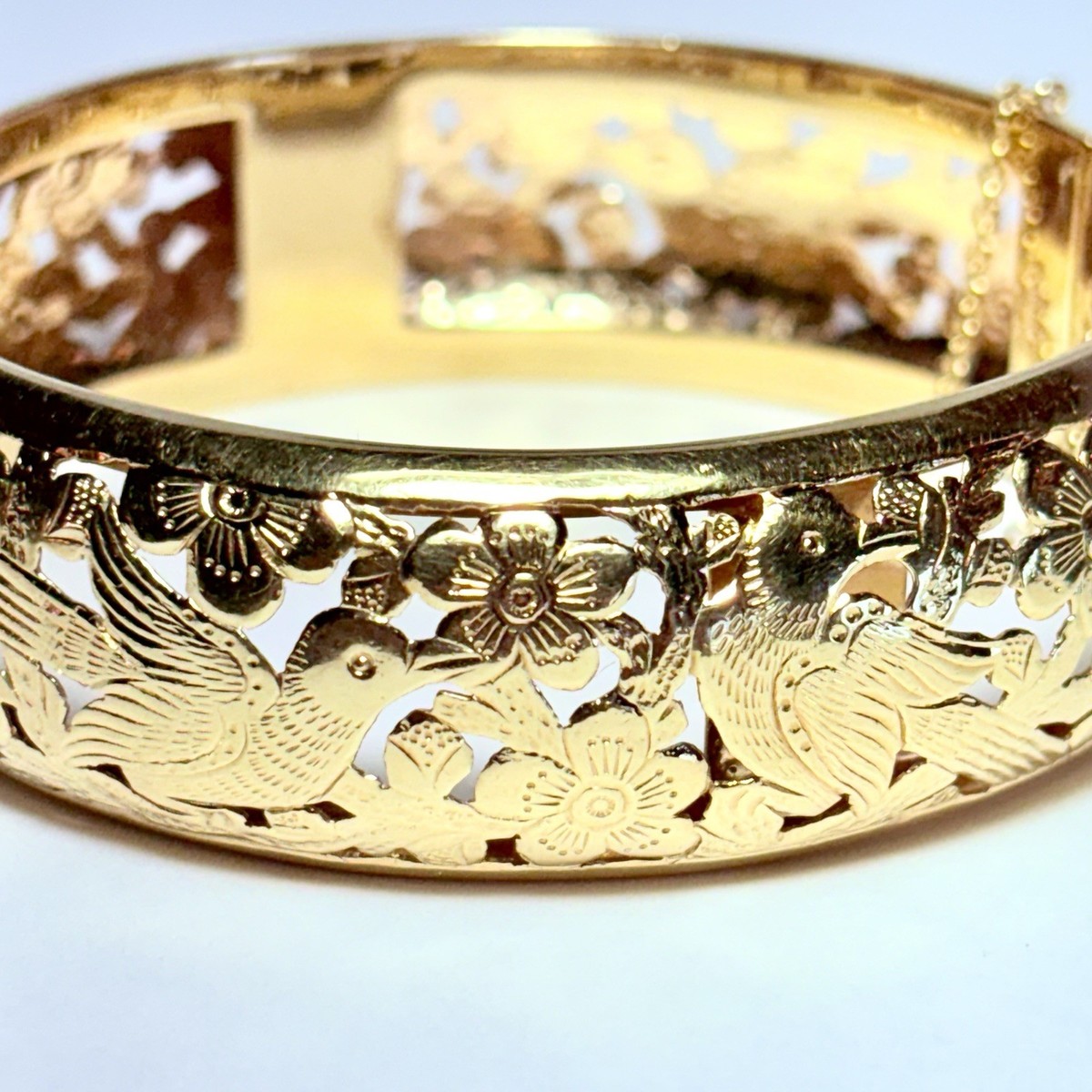 Ming's Honolulu 14K Yellow Gold Bird in Plum 20mm 7.4