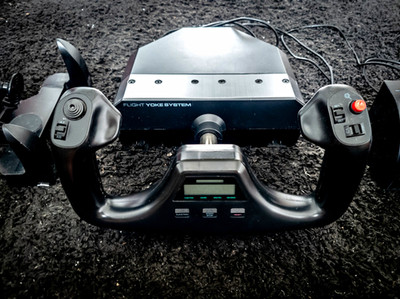 Saitek PRO Flight Yoke System mit Schubregler/Throttle Quadrant USB PC
