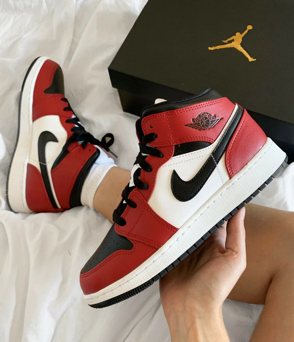 BRAND NEW Nike Air Jordan 1 Mid Chicago Black Toe GS US 5Y