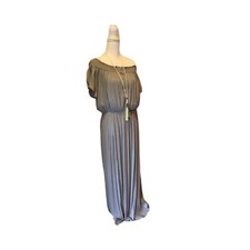 ee:some Army green Maxi 100% rayon dress Includes Necklace Size Med