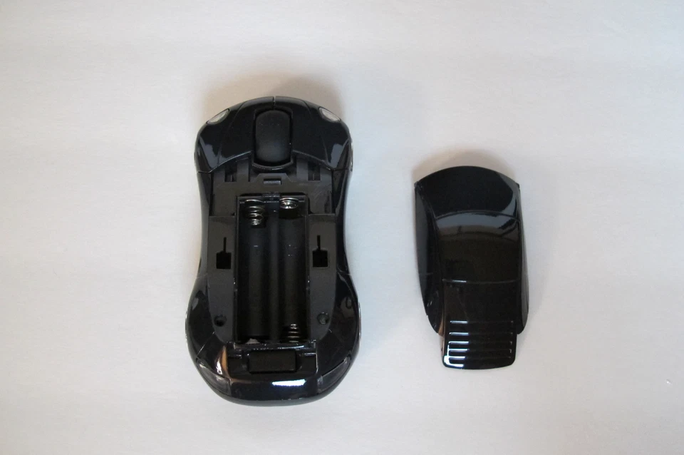 Porsche Car Optical Wireless Silent Mouse Portable Mini BLACK Color - Image 3 of 3