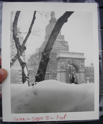Washington Square in the Snow Picture Press Photo Village Voice 1960s 11'' x 9'' 