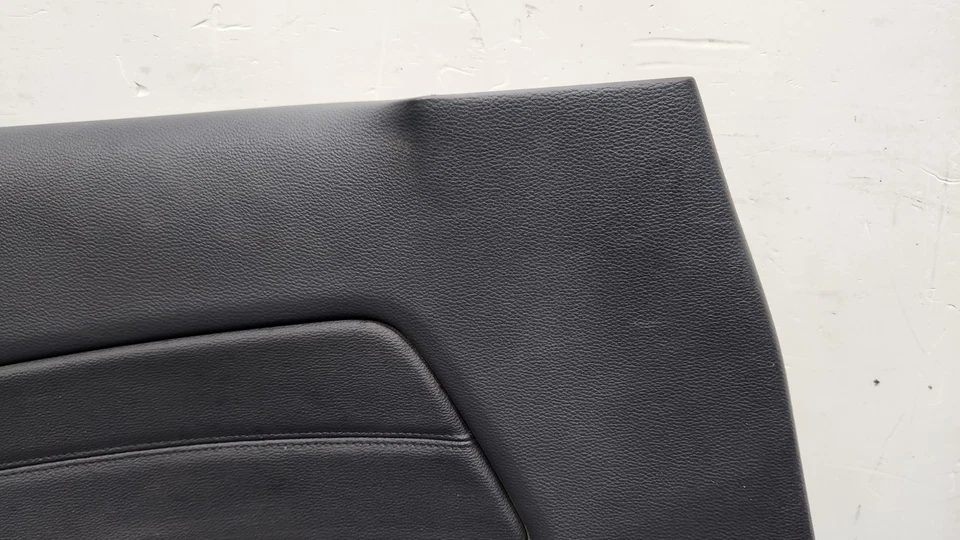 ✅ 08-13 OEM BMW E82 cupé conductor trasero puerta izquierda panel de tarjetas cuero Boston negro Foto 4 de 4