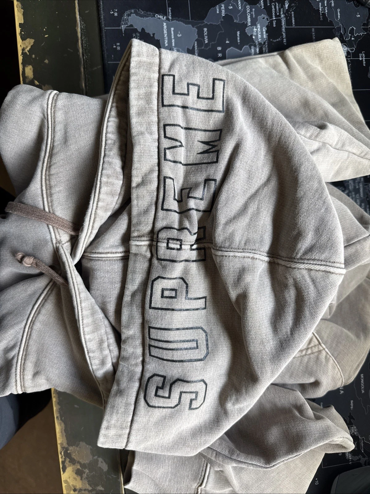 Supreme Hoodie Men's Large
Opens in a new window or tab