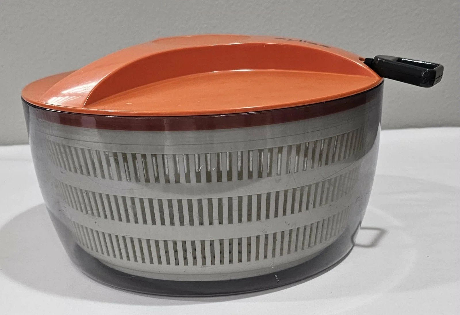 Vintage Zyliss Salad Spinner Pull Cord Style Orange Switzerland Works 10" Tested
Opens in a new wind