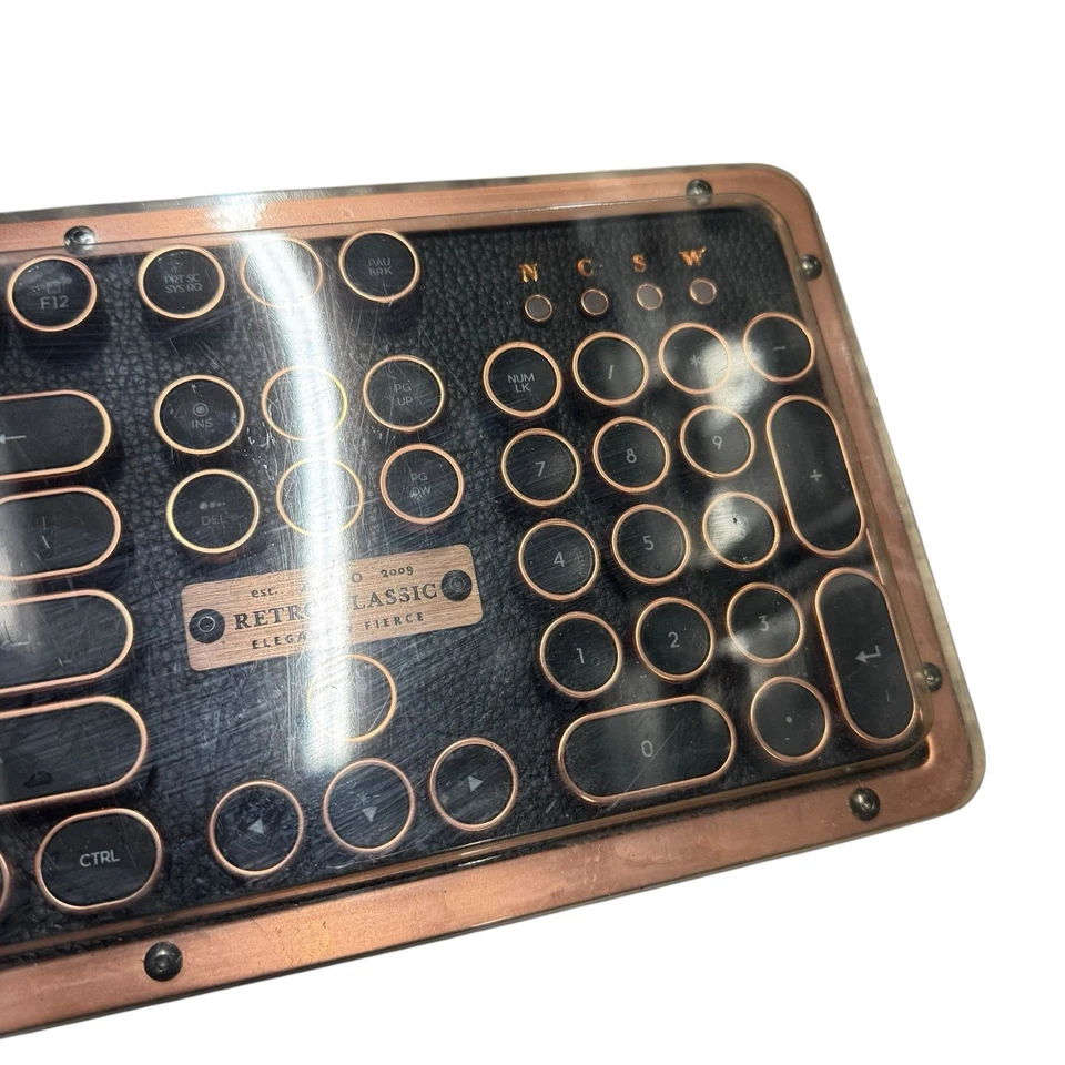 Azio Retro Classic Wired Mechanical Keyboard Round Keys Backlit US Black - Image 3 of 4