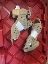 beige open toe women sandals