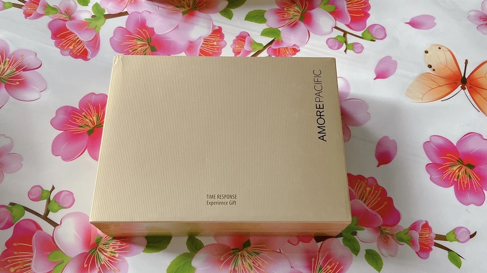 AMOREPACIFIC TIME RESPONSE EXPERIENCE GIFT - Image 4 of 4
