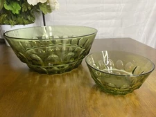 Vintage HAZEL ATLAS REFLECTIONS THUMBPRINT Chip & Dip Set Avocado GREEN Glass