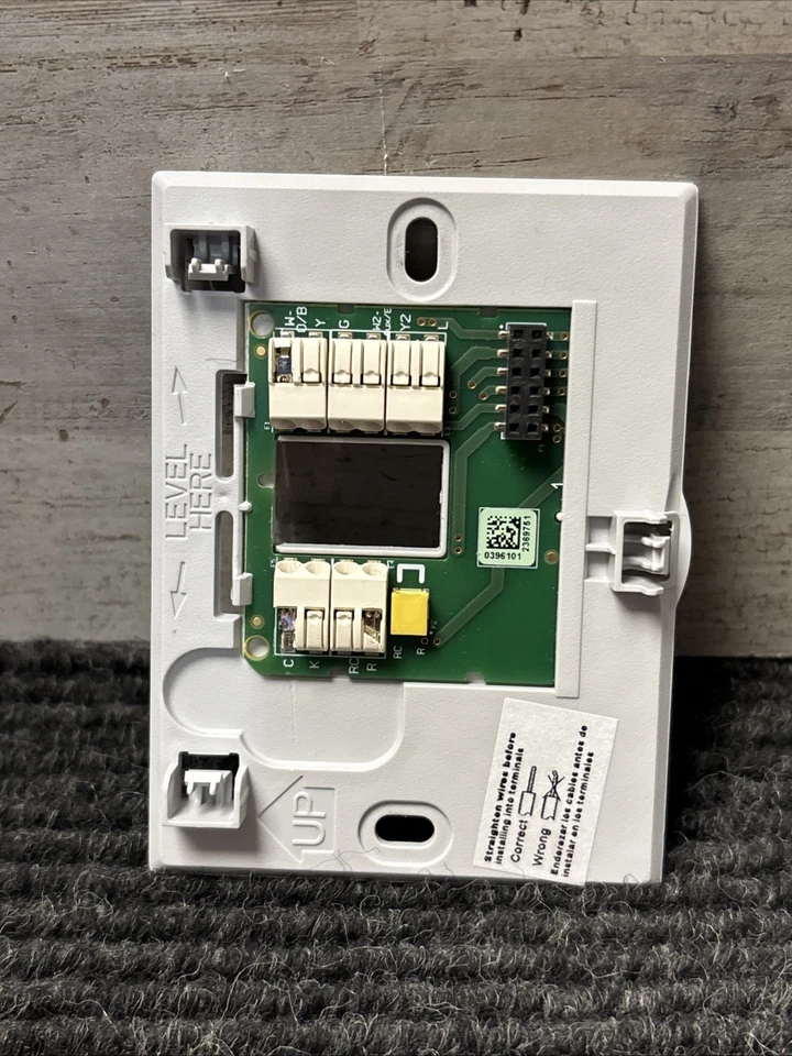 Honeywell Home RENEWRTH9585WF/U Smart Color Thermostat Renewed Silver - Image 4 of 4