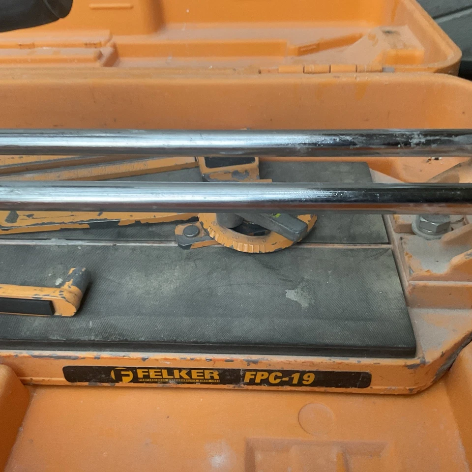 Cortadora de azulejos Felker FPC-19 usada Foto 4 de 4