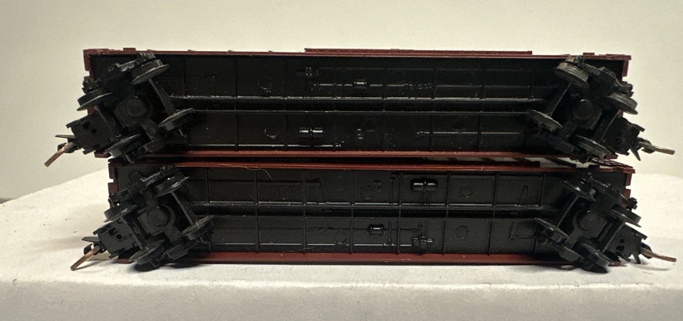 Roundhouse N Scale Lot Of 2 Wisconsin Central 50' Box Cars Knuckle Couplers - Image 4 of 4